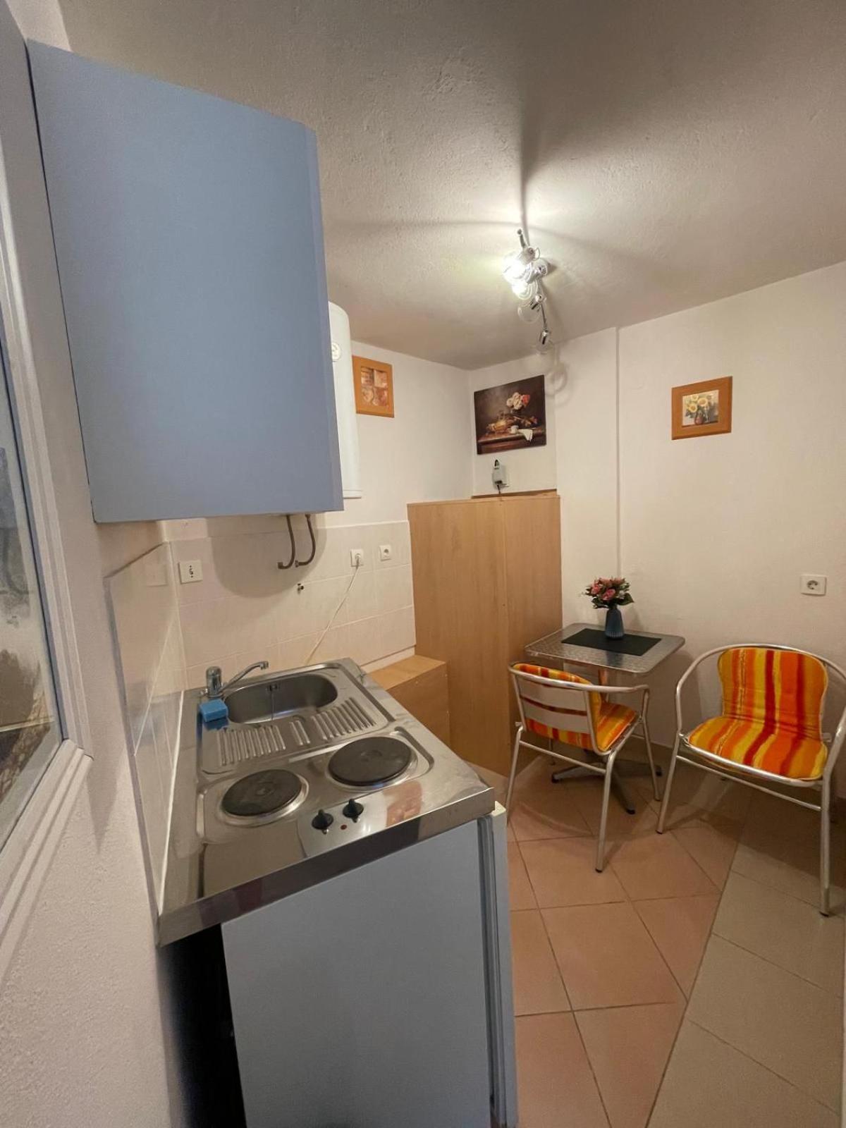 Apartaments Remi Starigrad Paklenica Esterno foto